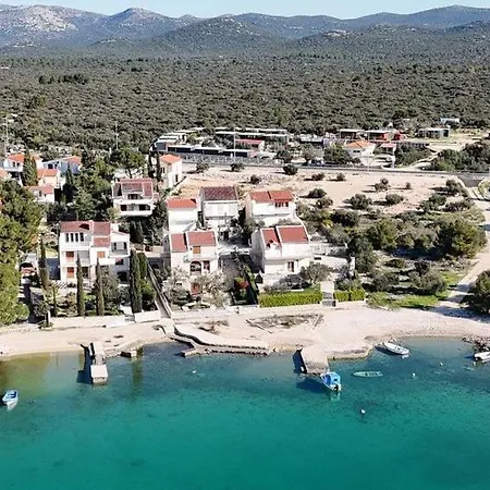 Charta Mobile Ivanka Campingplatz Pirovac